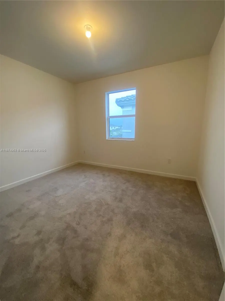 865 SE 26th Rd