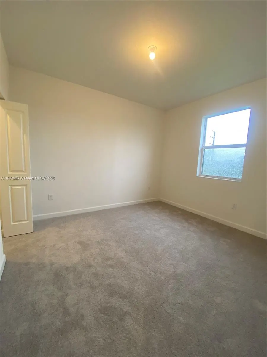 865 SE 26th Rd