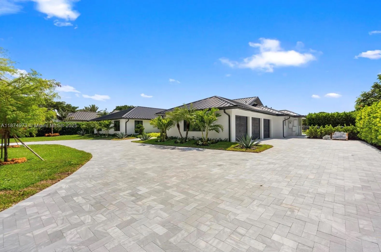 17873 W Fieldbrook Cir W
