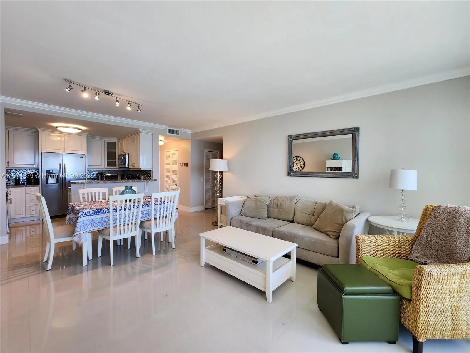 3505 S Ocean Dr, #1220