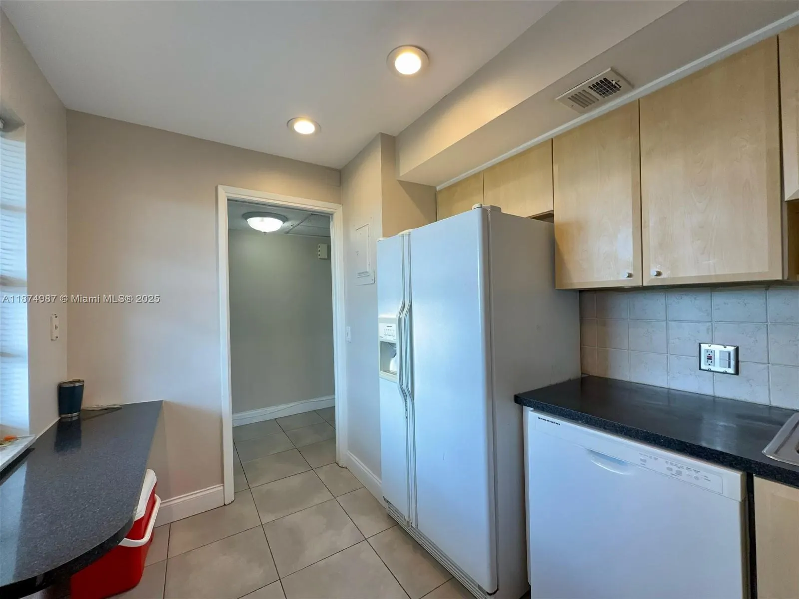 3100 N Palm Aire Dr, #709