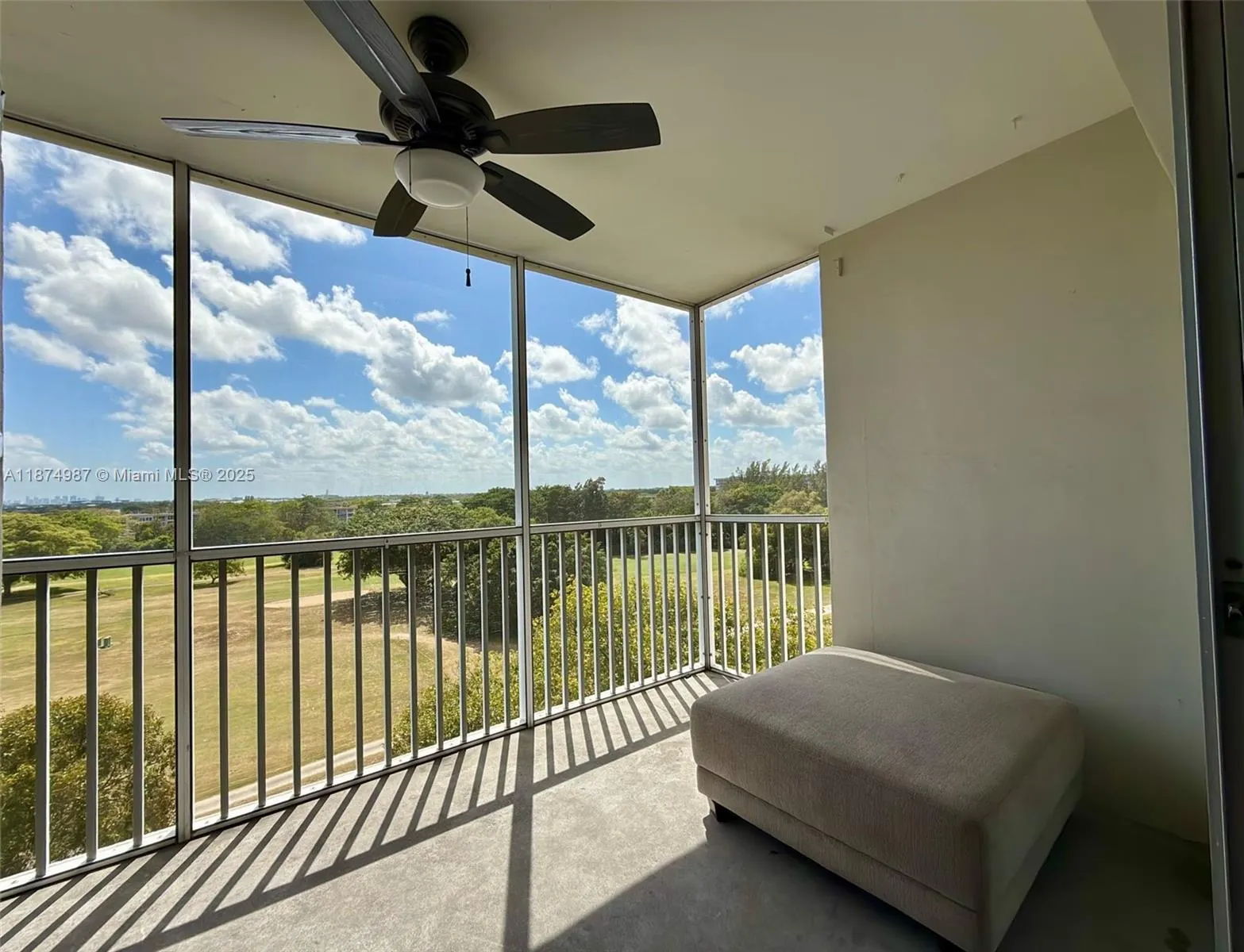 3100 N Palm Aire Dr, #709