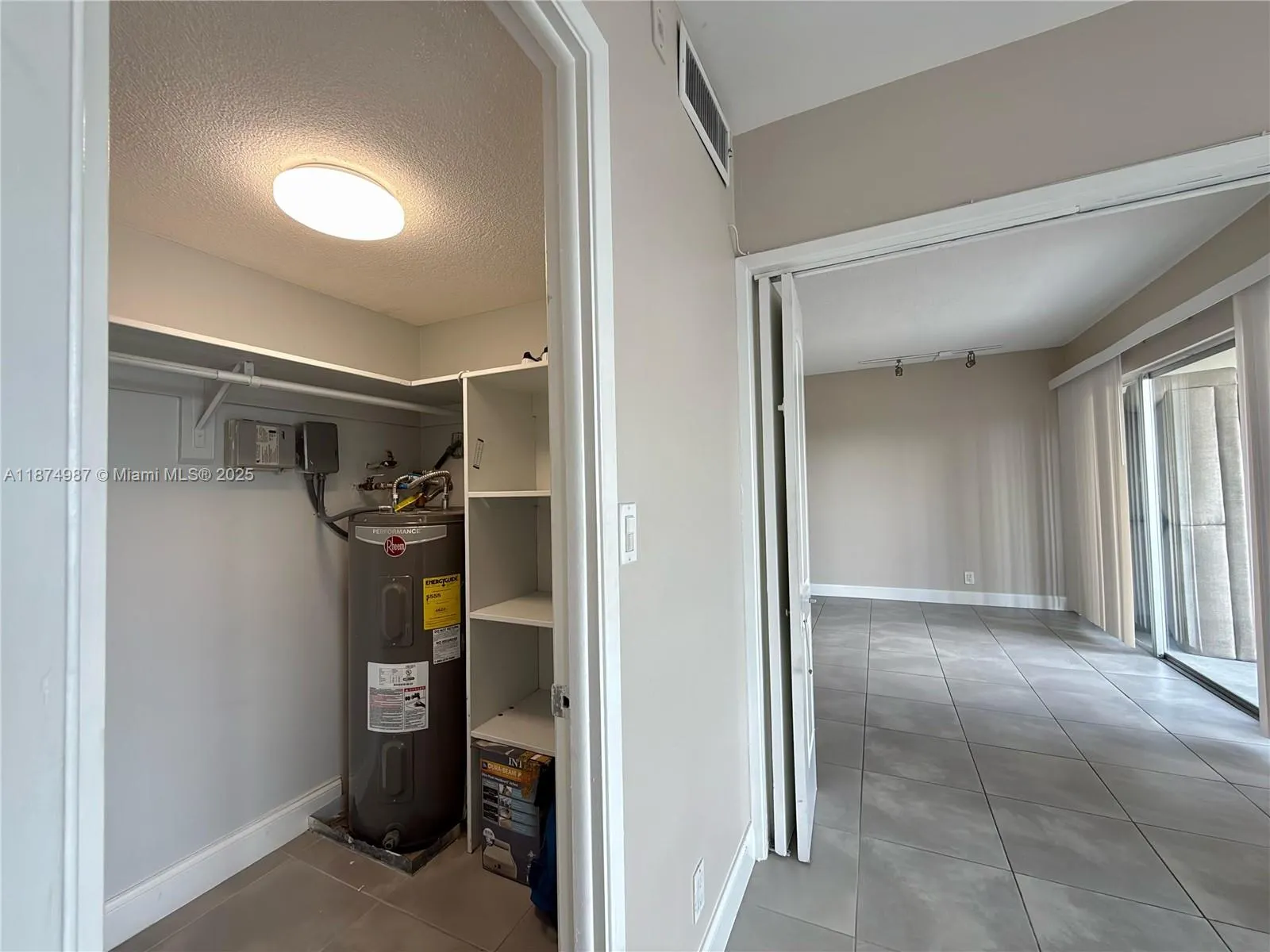 3100 N Palm Aire Dr, #709