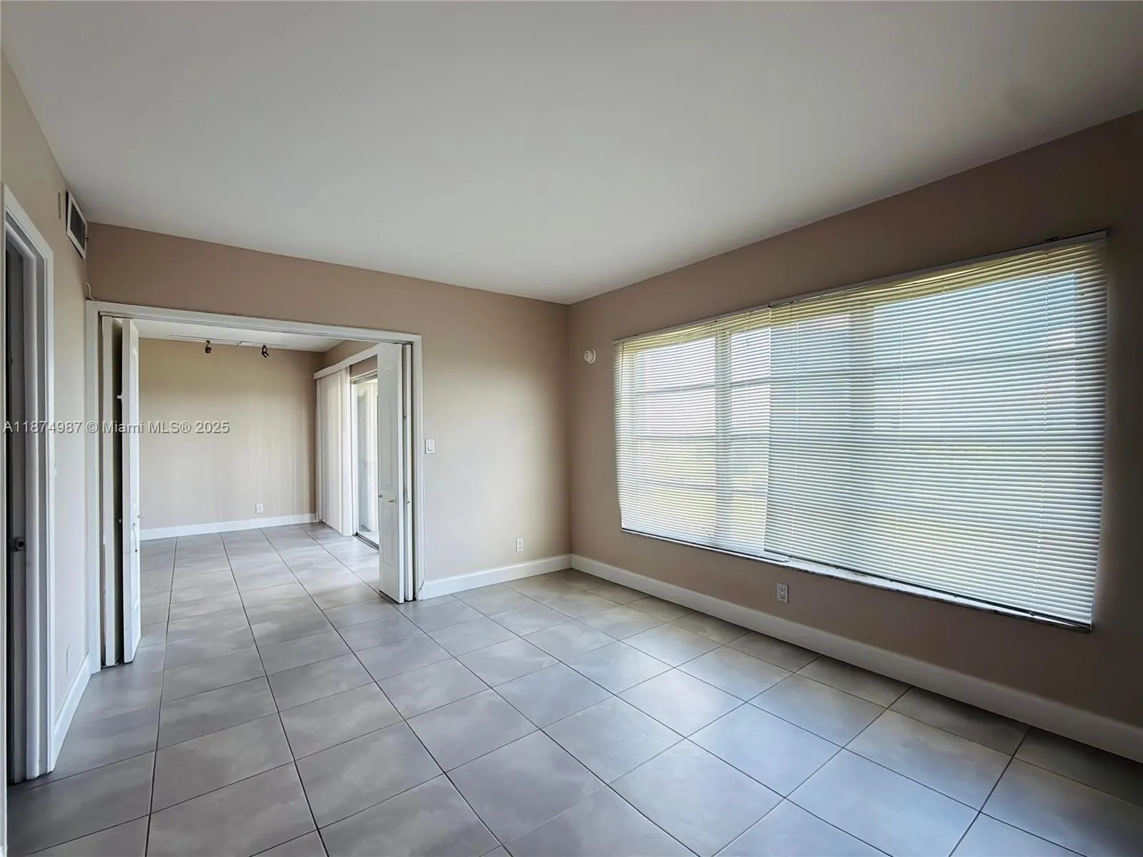 3100 N Palm Aire Dr, #709