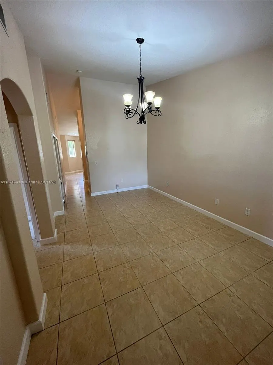 1536 SE 26th St, #205