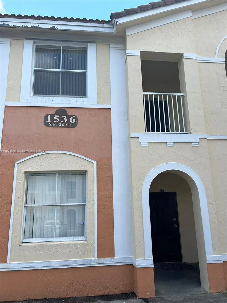 1536 SE 26th St, #205