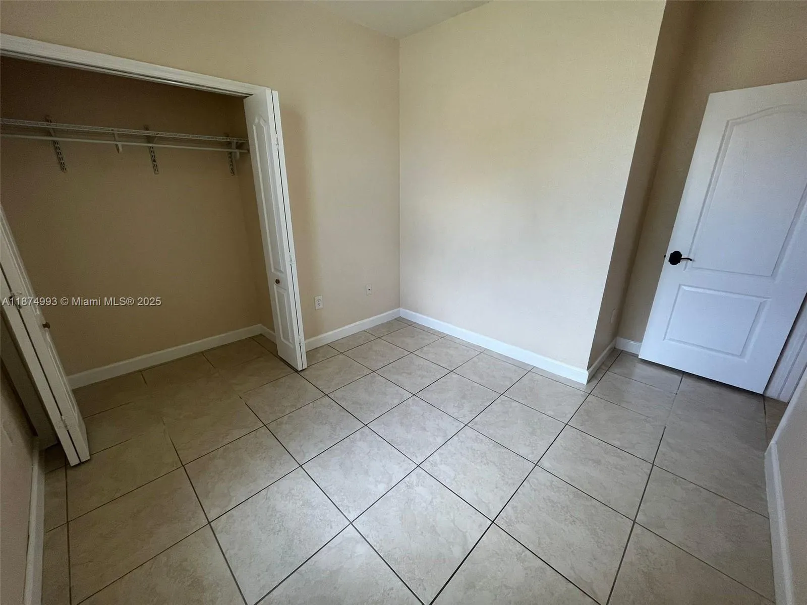 1536 SE 26th St, #205