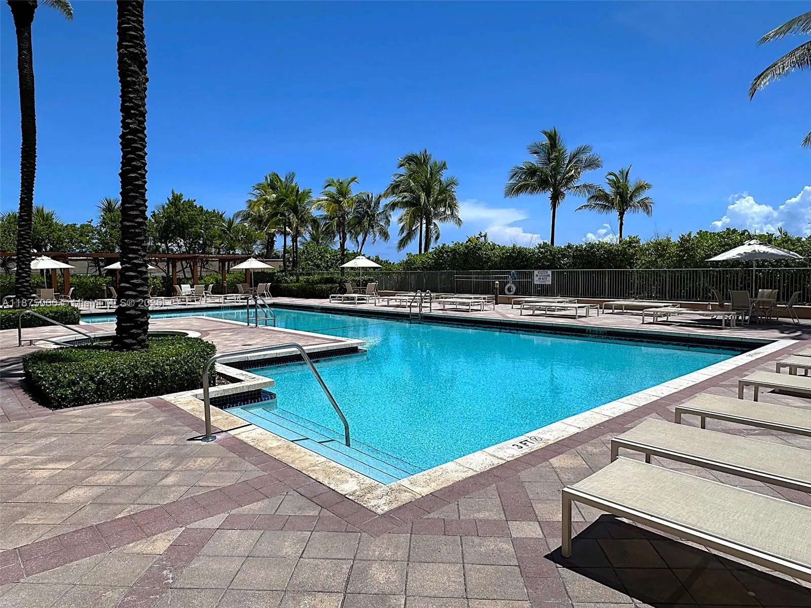 2080 S OCEAN DRIVE, #1010