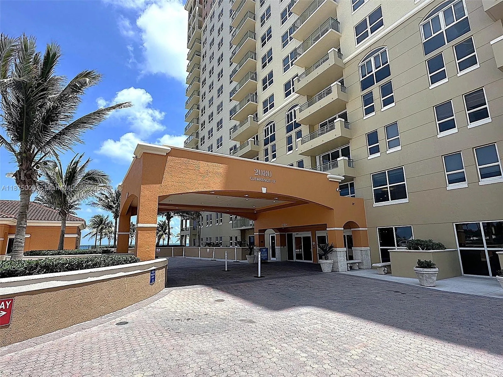 2080 S OCEAN DRIVE, #1010