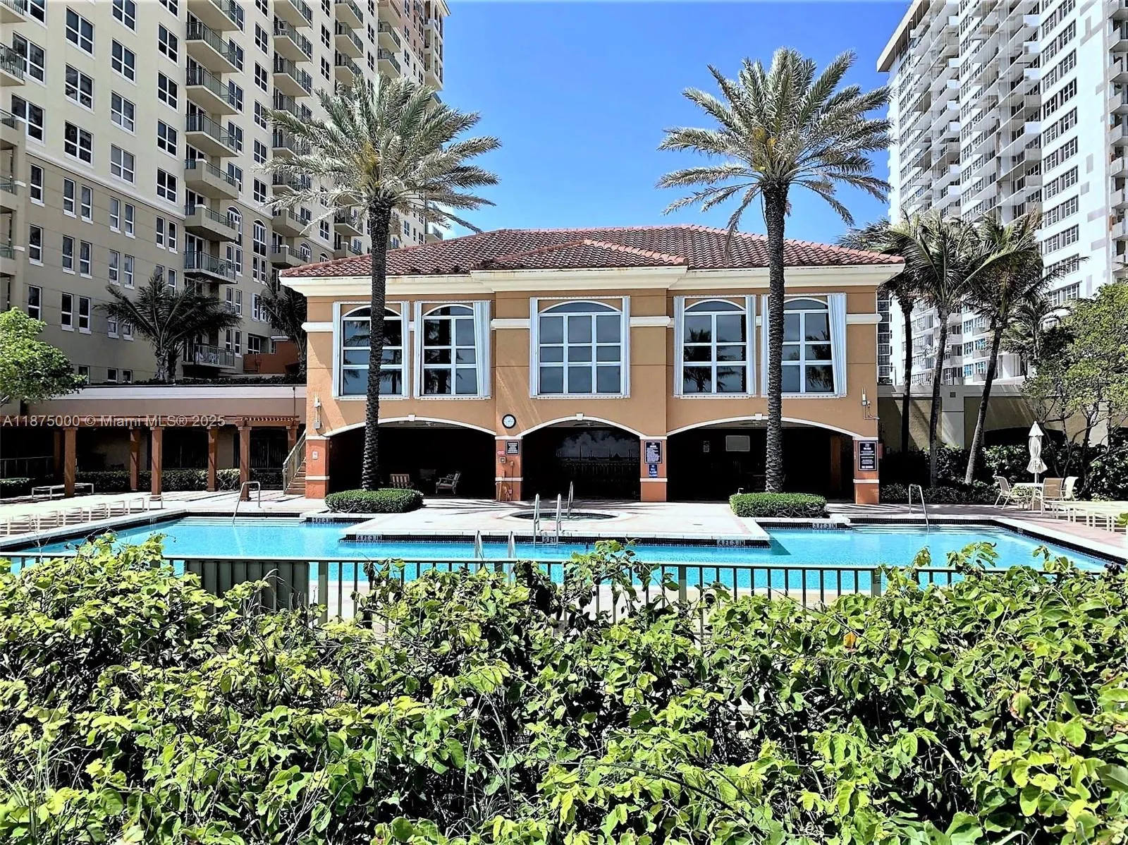 2080 S OCEAN DRIVE, #1010