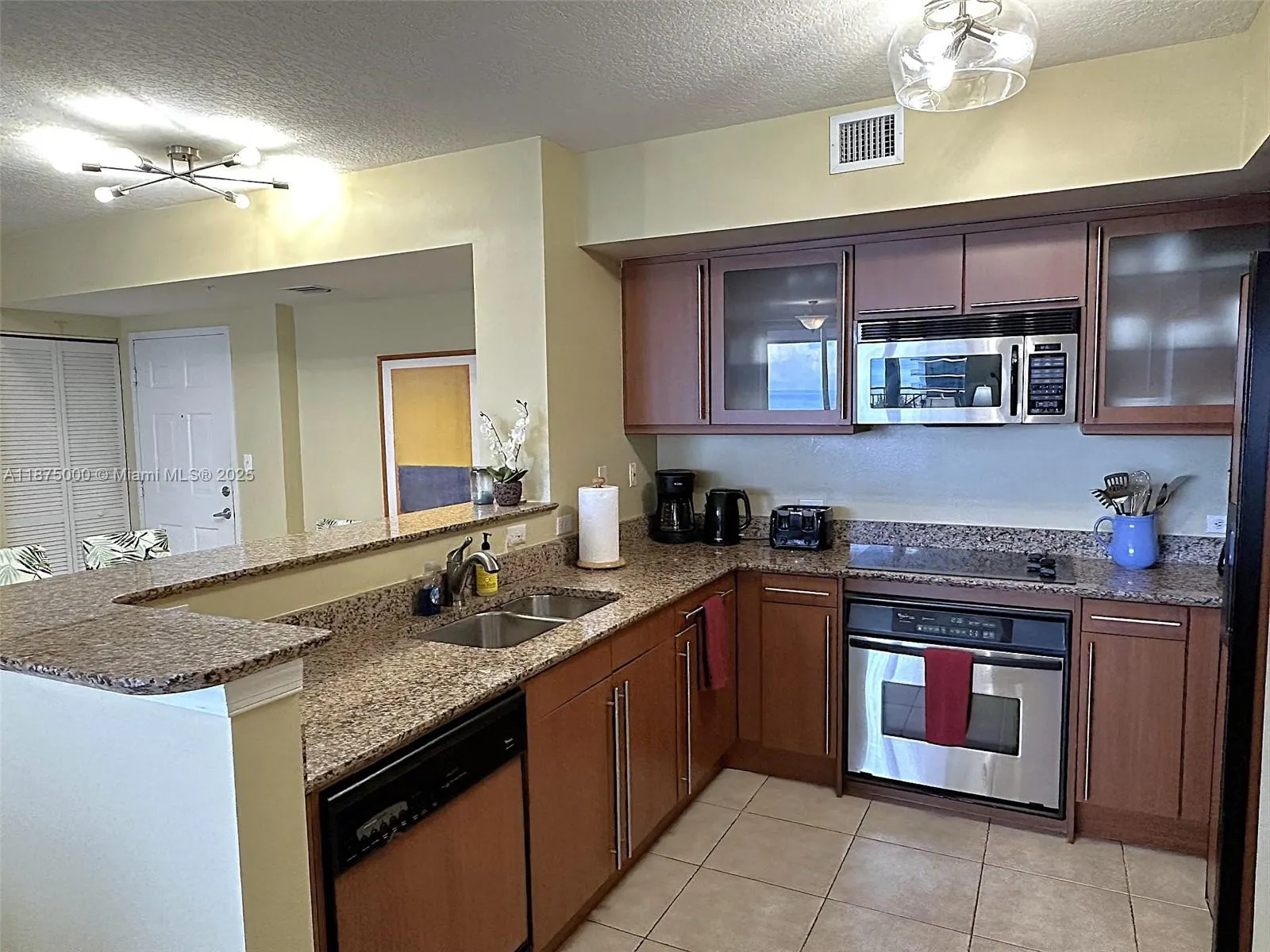 2080 S OCEAN DRIVE, #1010