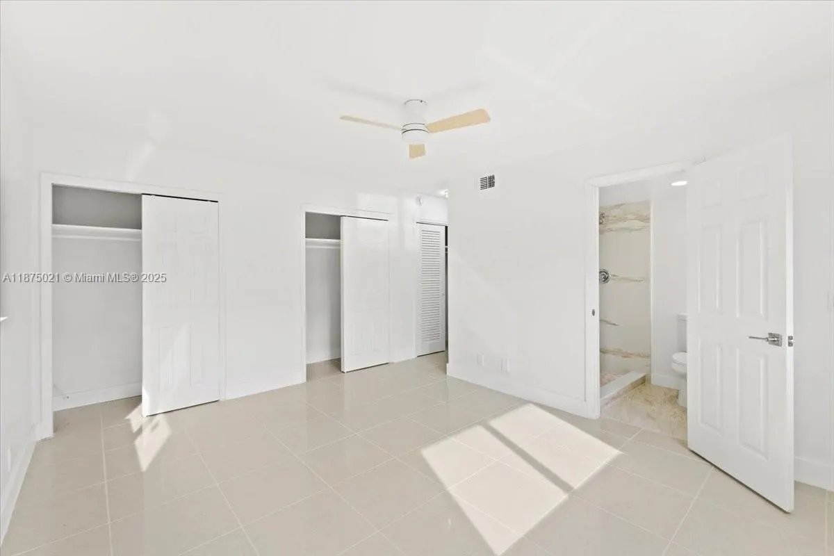 319 NE 14th Ave, #201