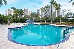 3500 Mystic Pointe Dr, #3505