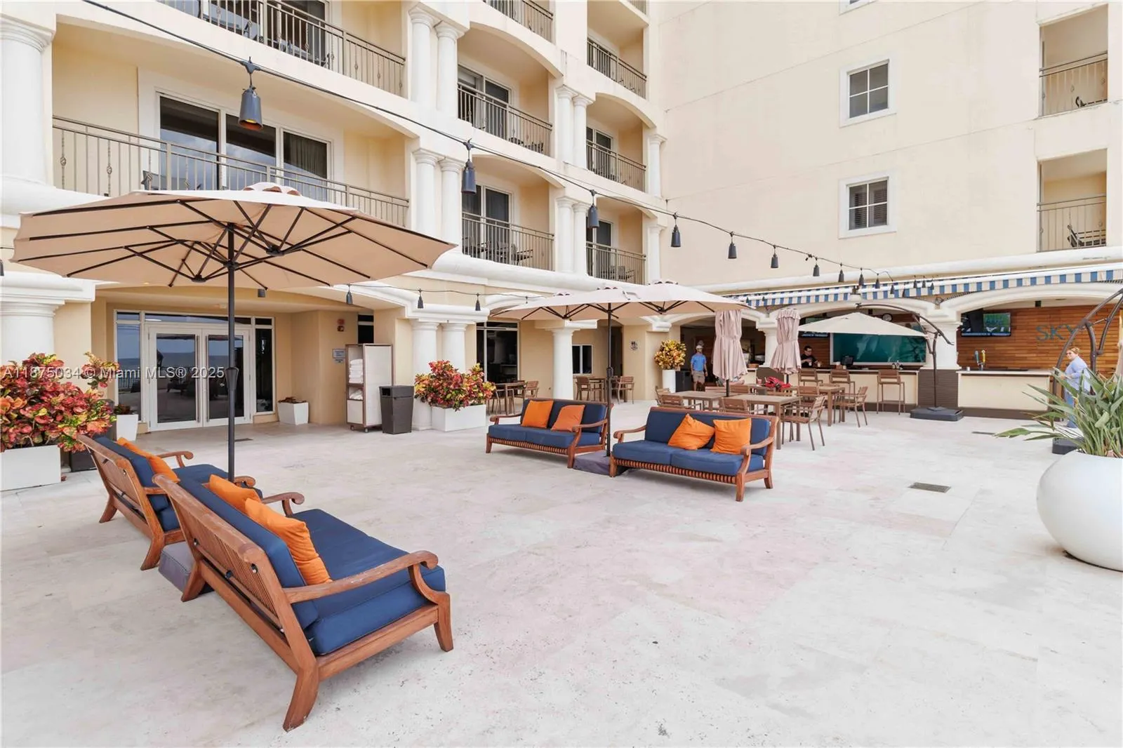 601 N Ft Lauderdale Beach Blvd, #611