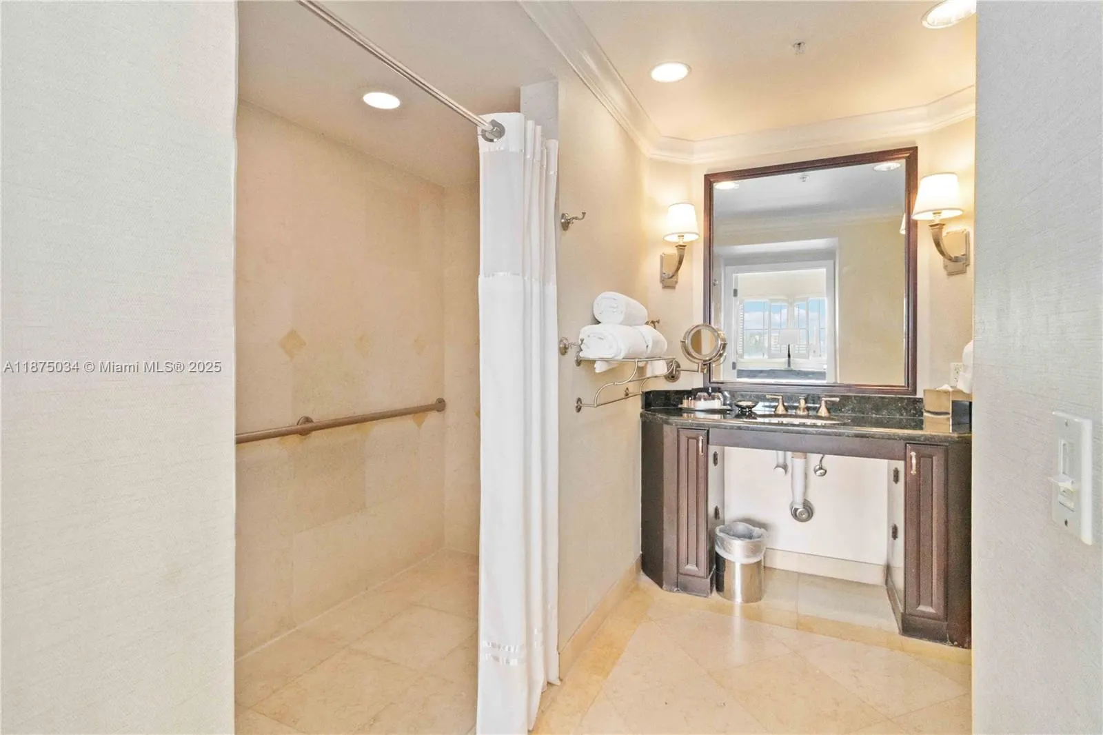 601 N Ft Lauderdale Beach Blvd, #611