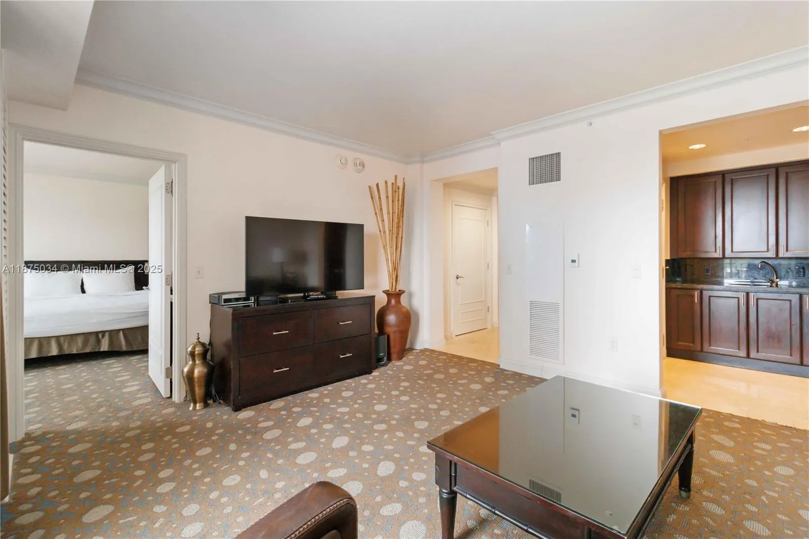 601 N Ft Lauderdale Beach Blvd, #611