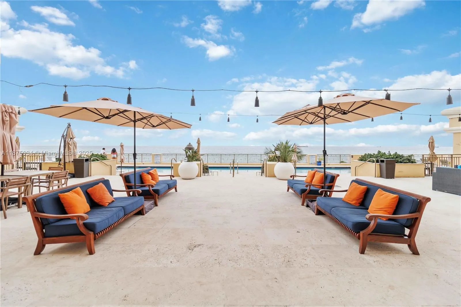 601 N Ft Lauderdale Beach Blvd, #611