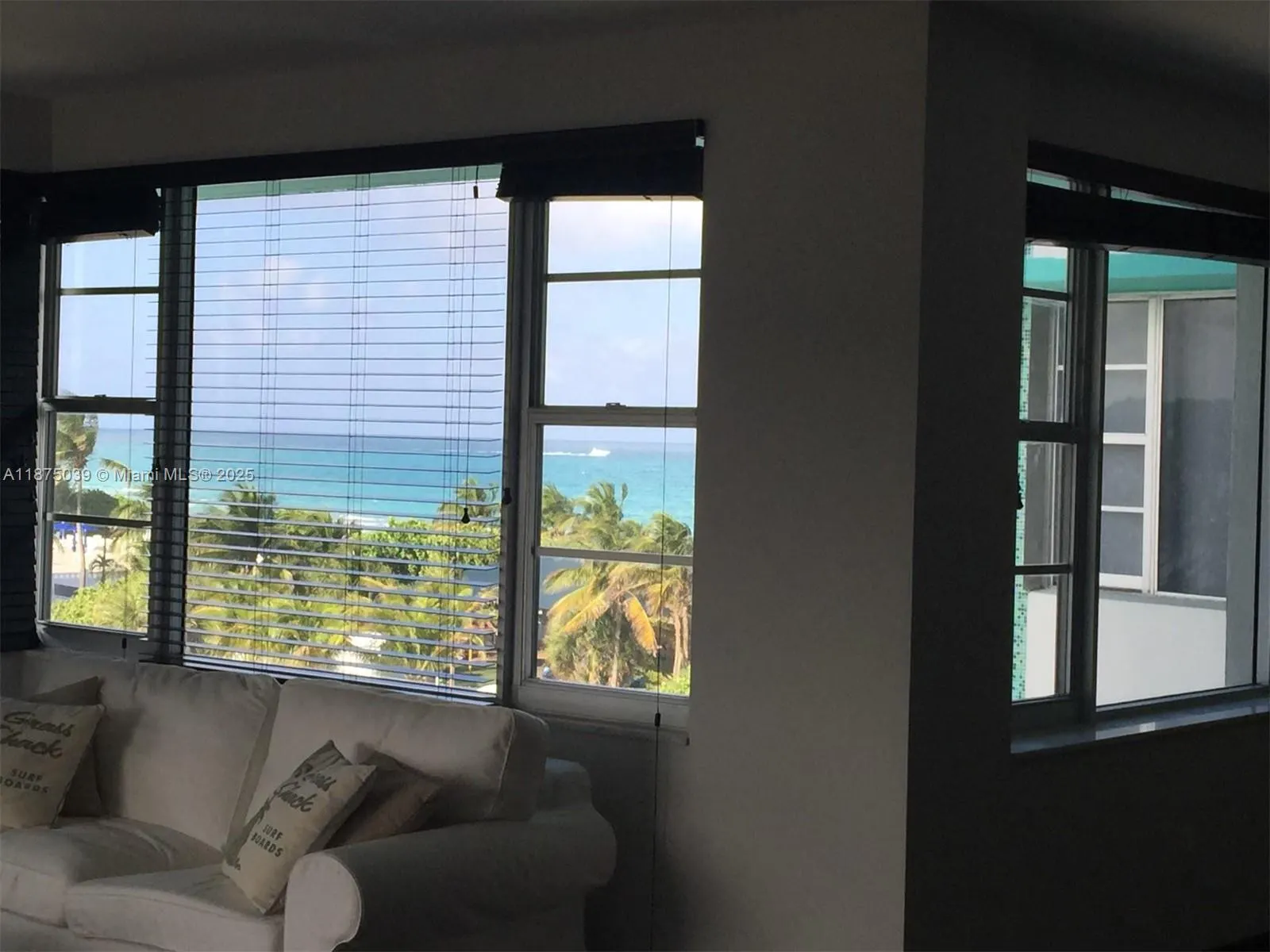 5255 Collins Ave, #4G