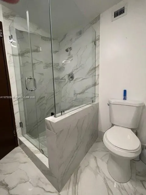 5255 Collins Ave, #4G