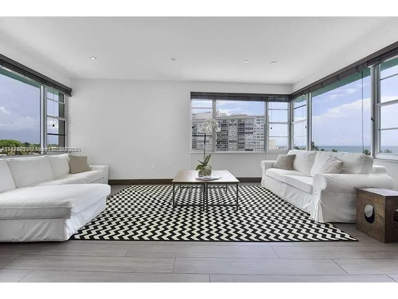 5255 Collins Ave, #4G