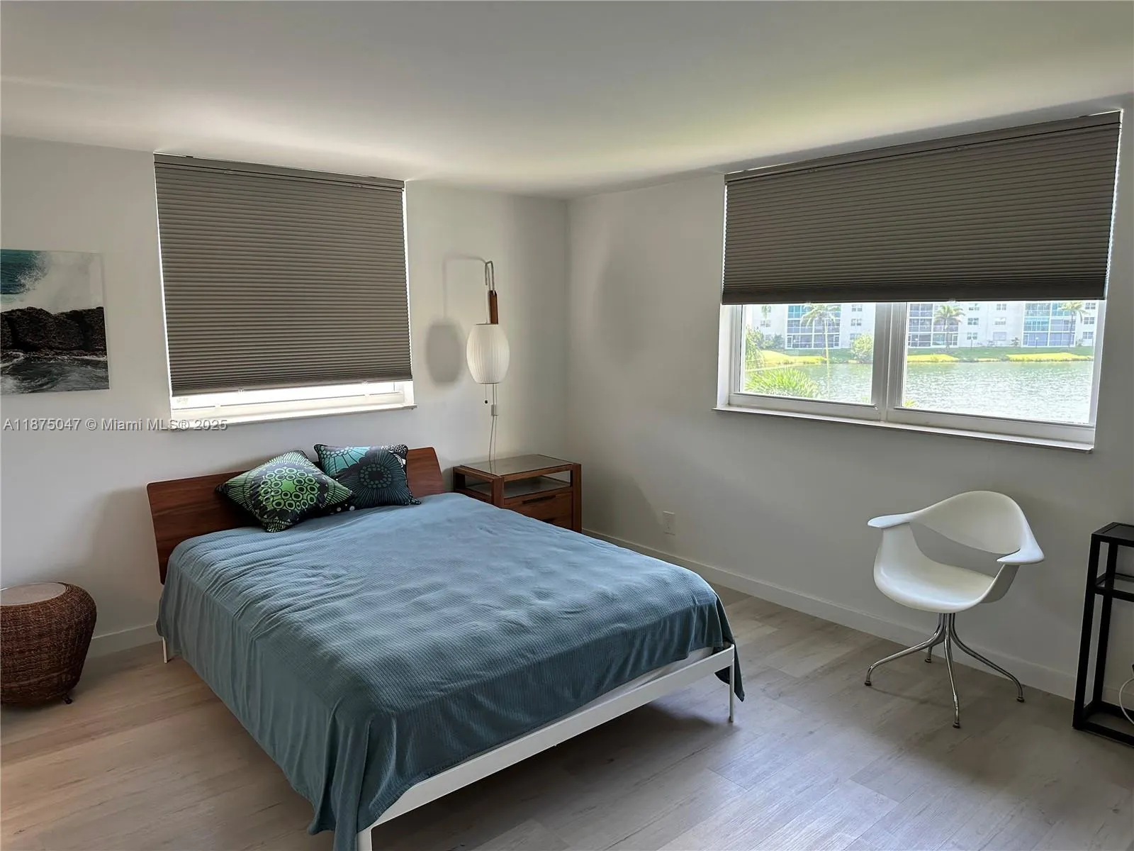 131 SE 3rd Ave, #301