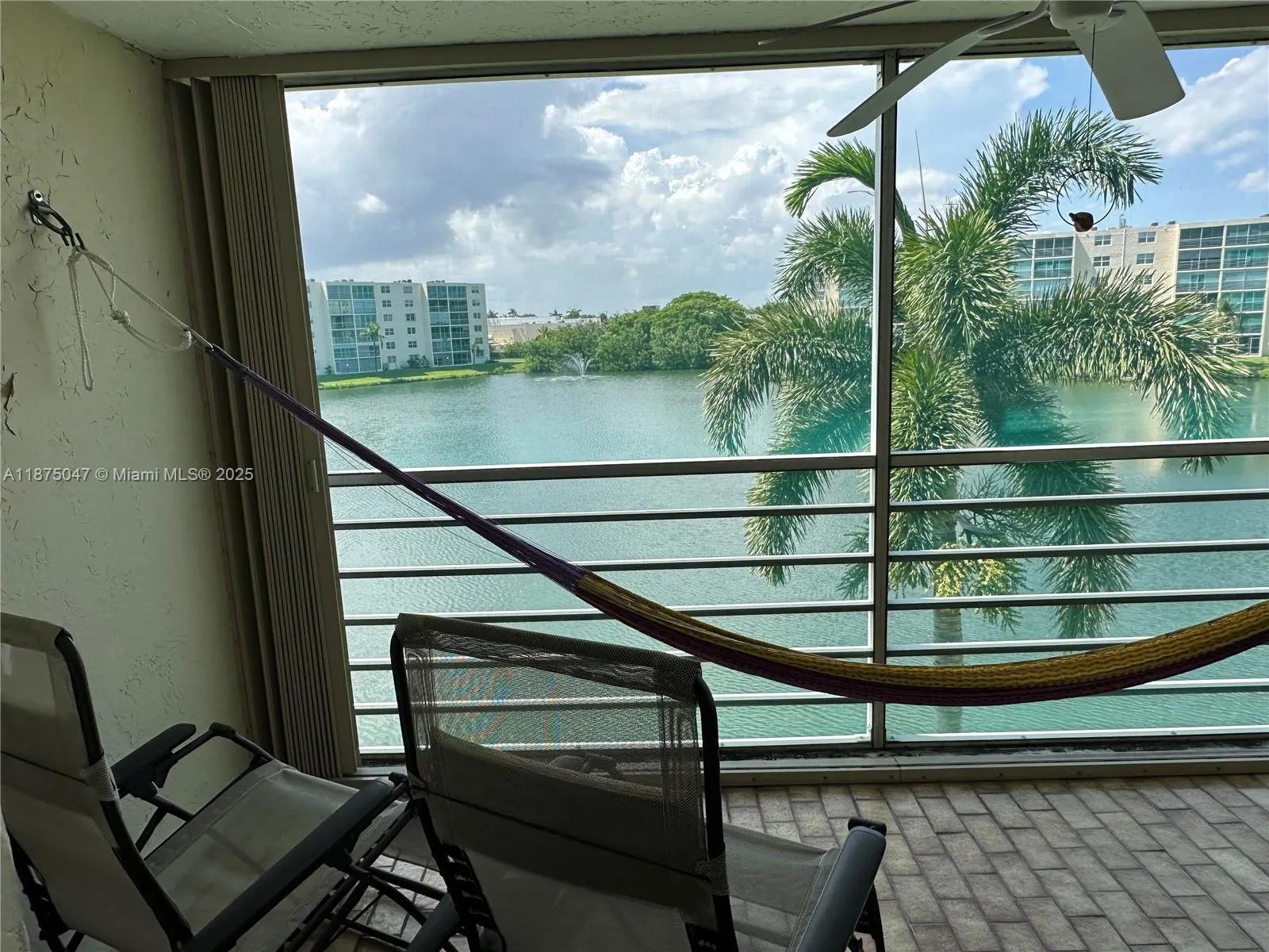 131 SE 3rd Ave, #301