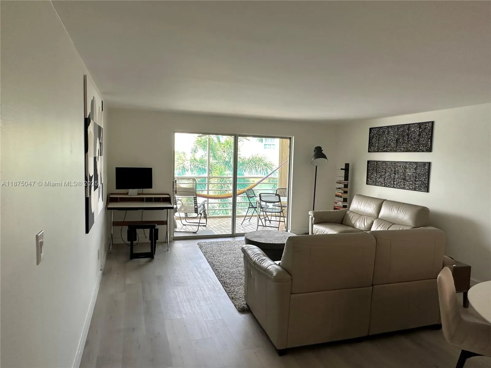 131 SE 3rd Ave, #301