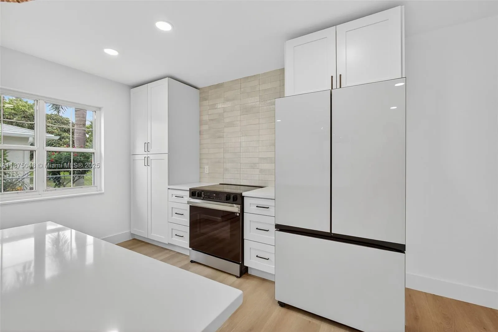 2221 SE Sidonia St
