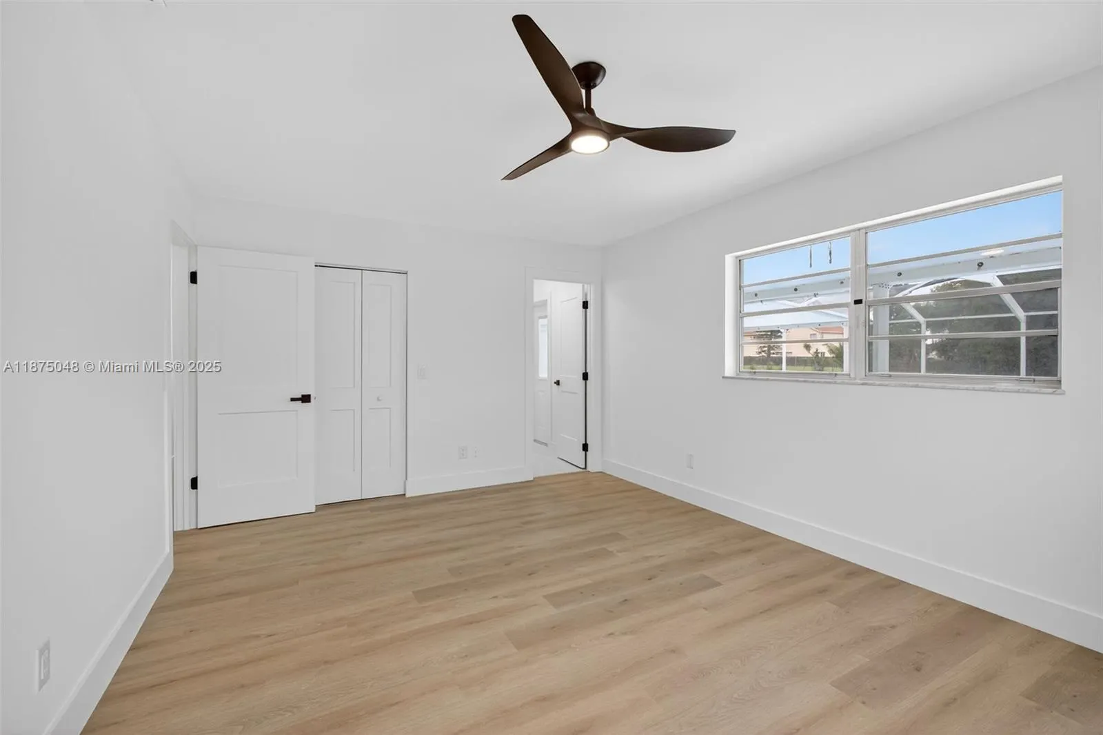 2221 SE Sidonia St