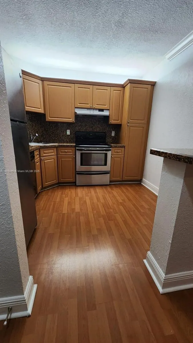 3860 Coral Tree Cir, #307