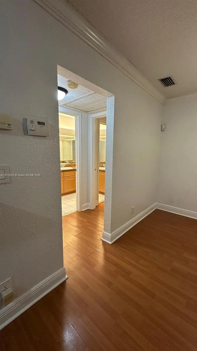 3860 Coral Tree Cir, #307