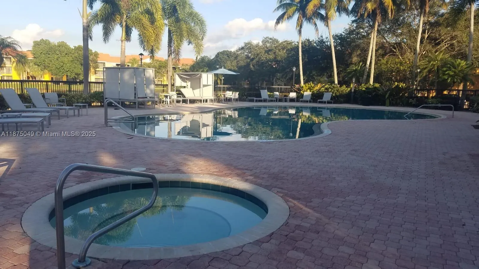 3860 Coral Tree Cir, #307