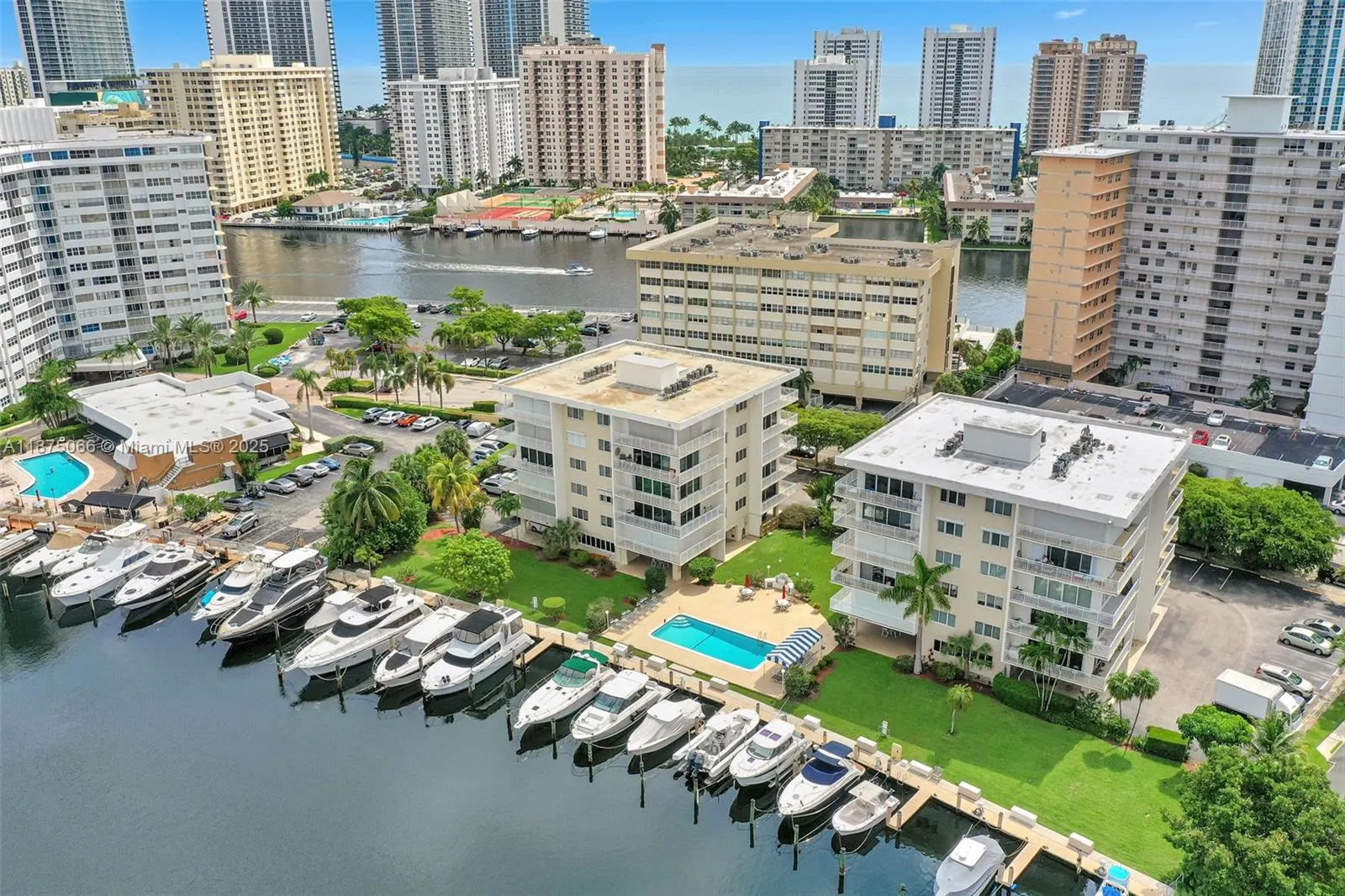 126 Golden Isles Dr, #43A
