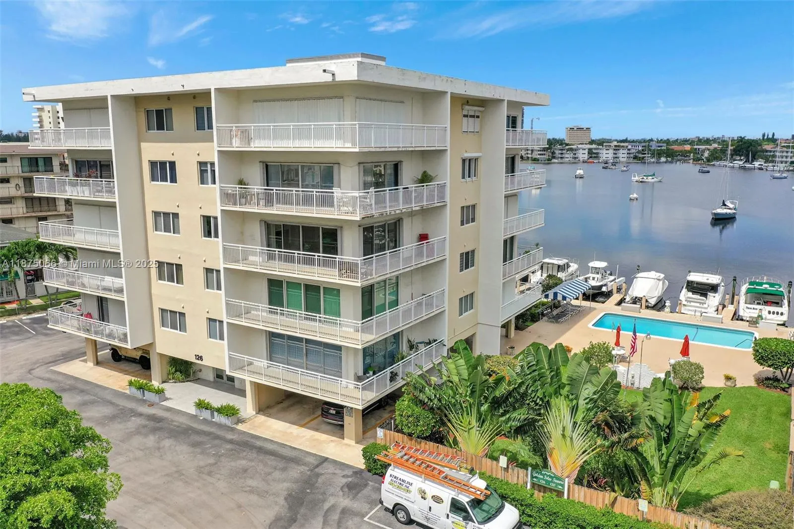 126 Golden Isles Dr, #43A