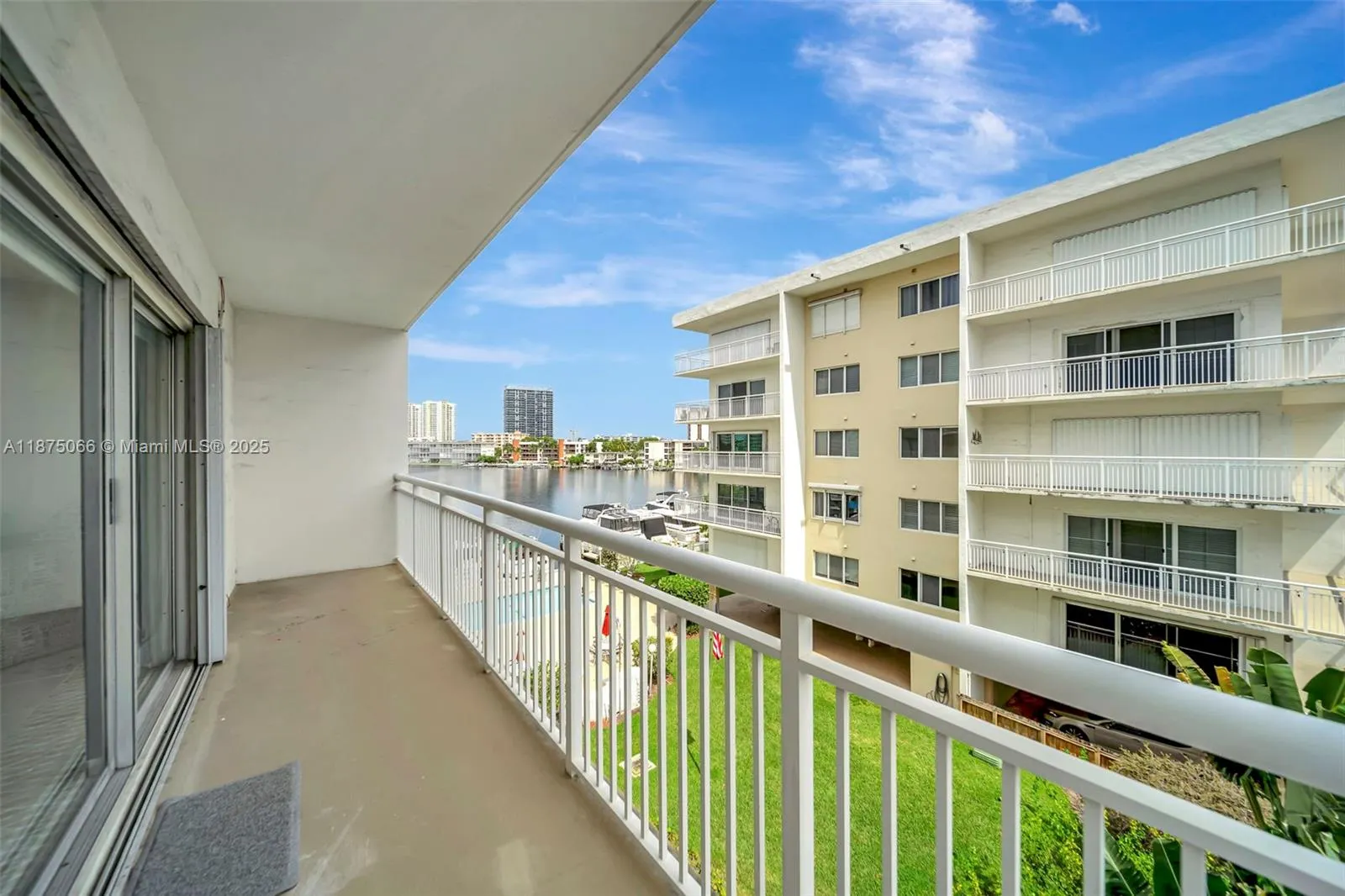 126 Golden Isles Dr, #43A