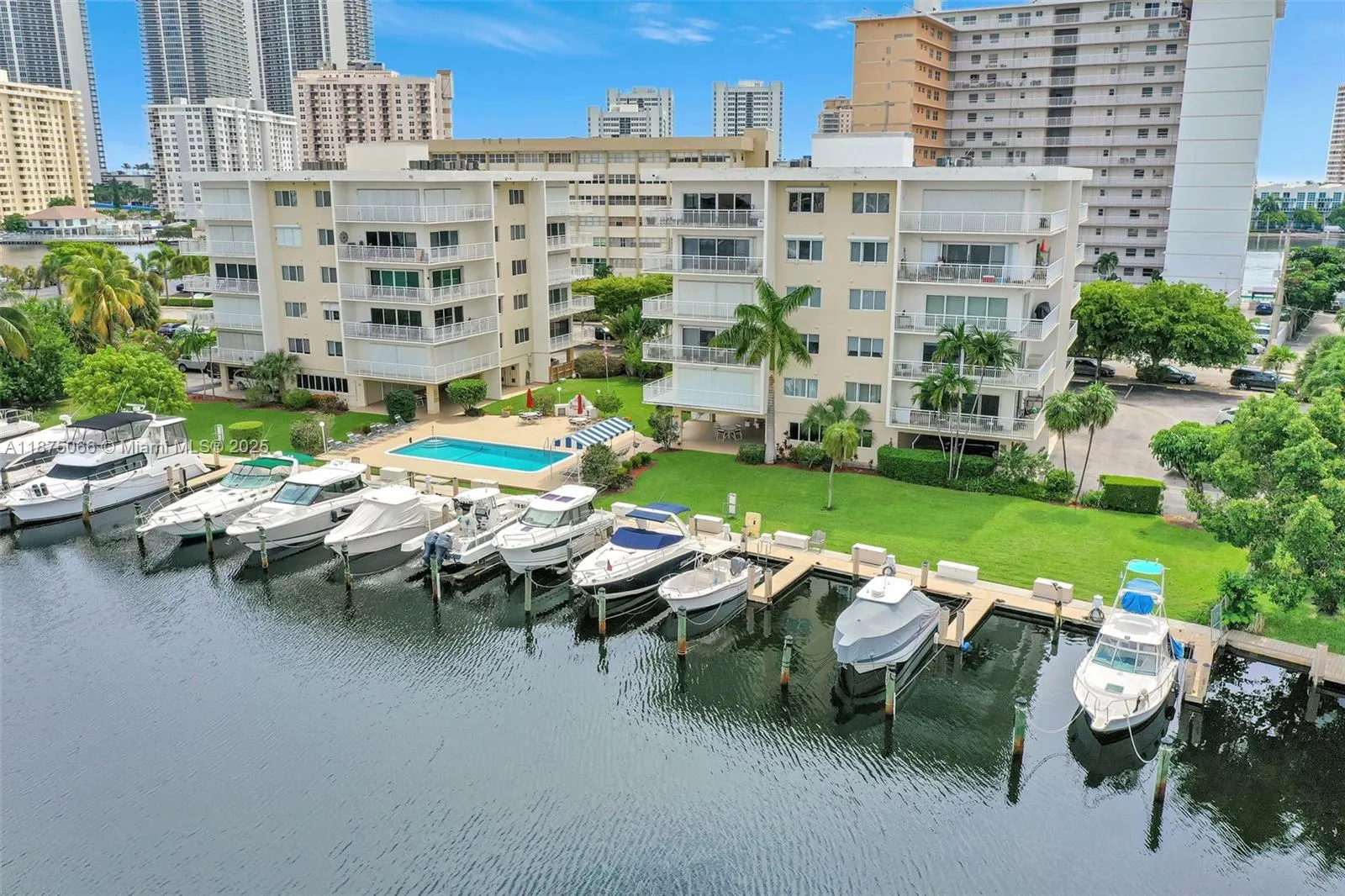 126 Golden Isles Dr, #43A