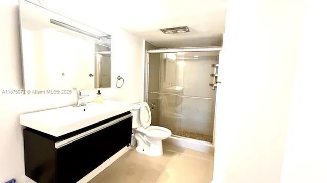 100 Bayview Dr, #1230