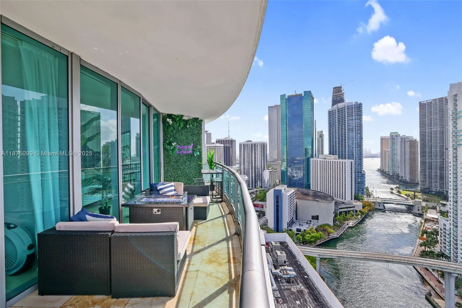 350 S Miami Ave, #3002