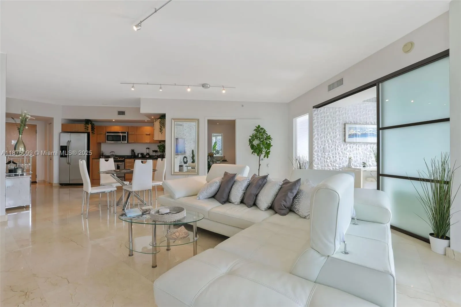 350 S Miami Ave, #3002
