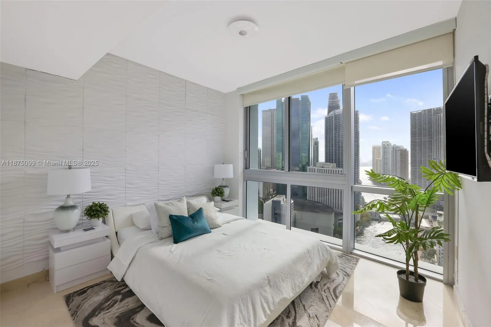 350 S Miami Ave, #3002