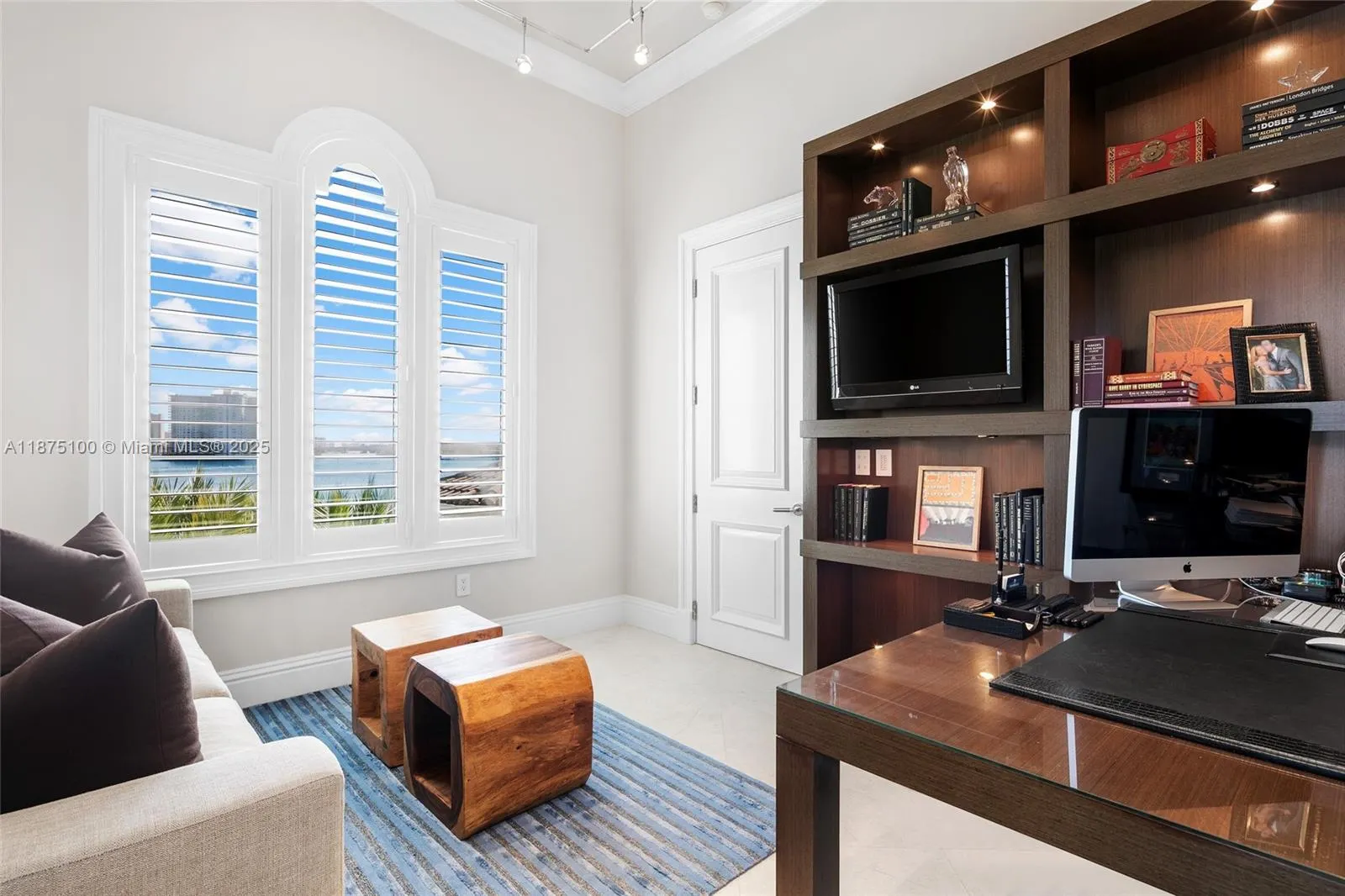4042 Island Estates Dr