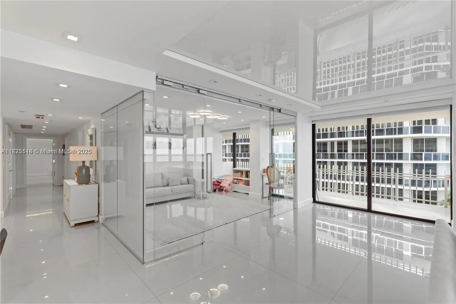 10205 Collins Ave, #608