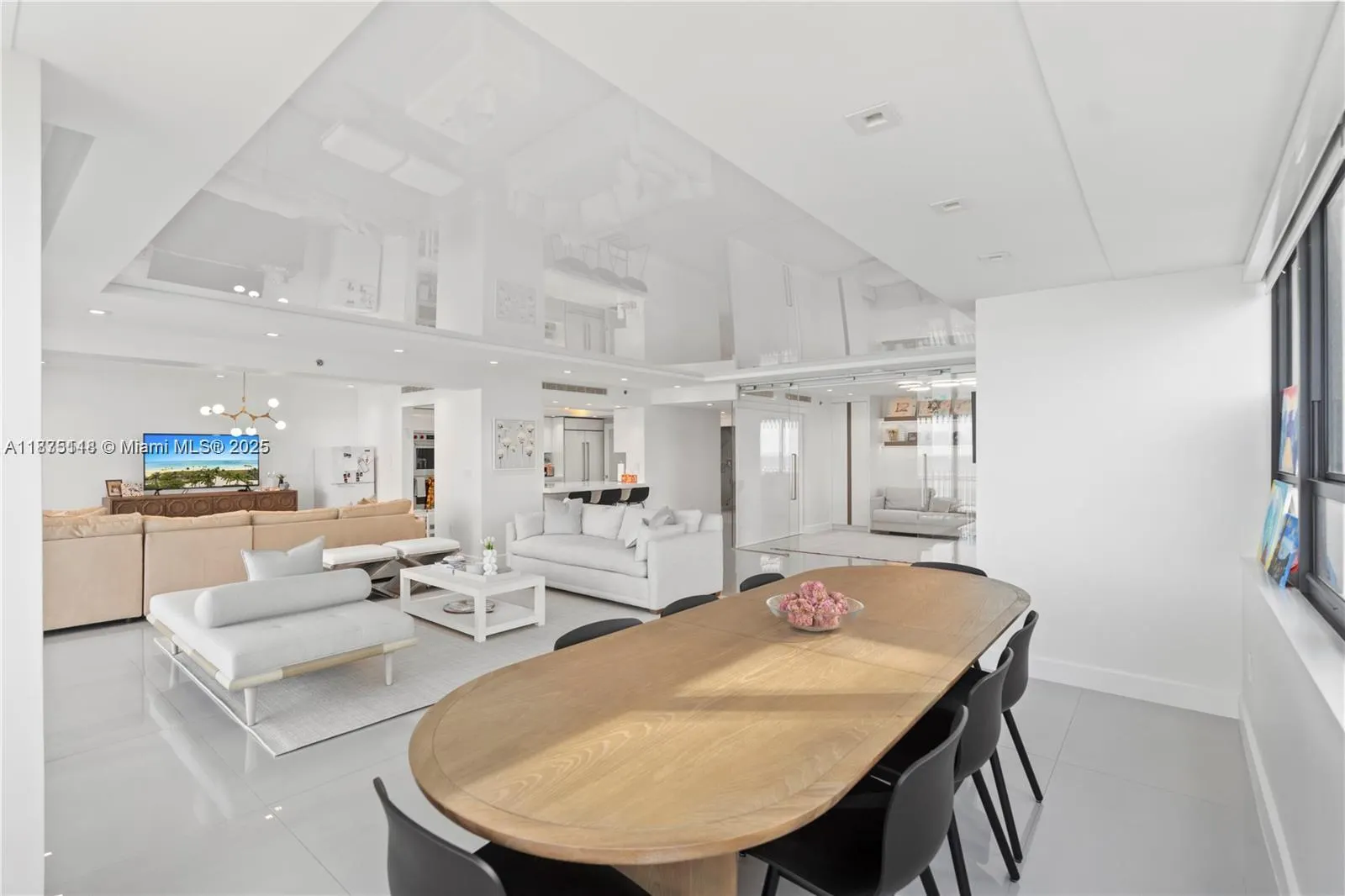 10205 Collins Ave, #608