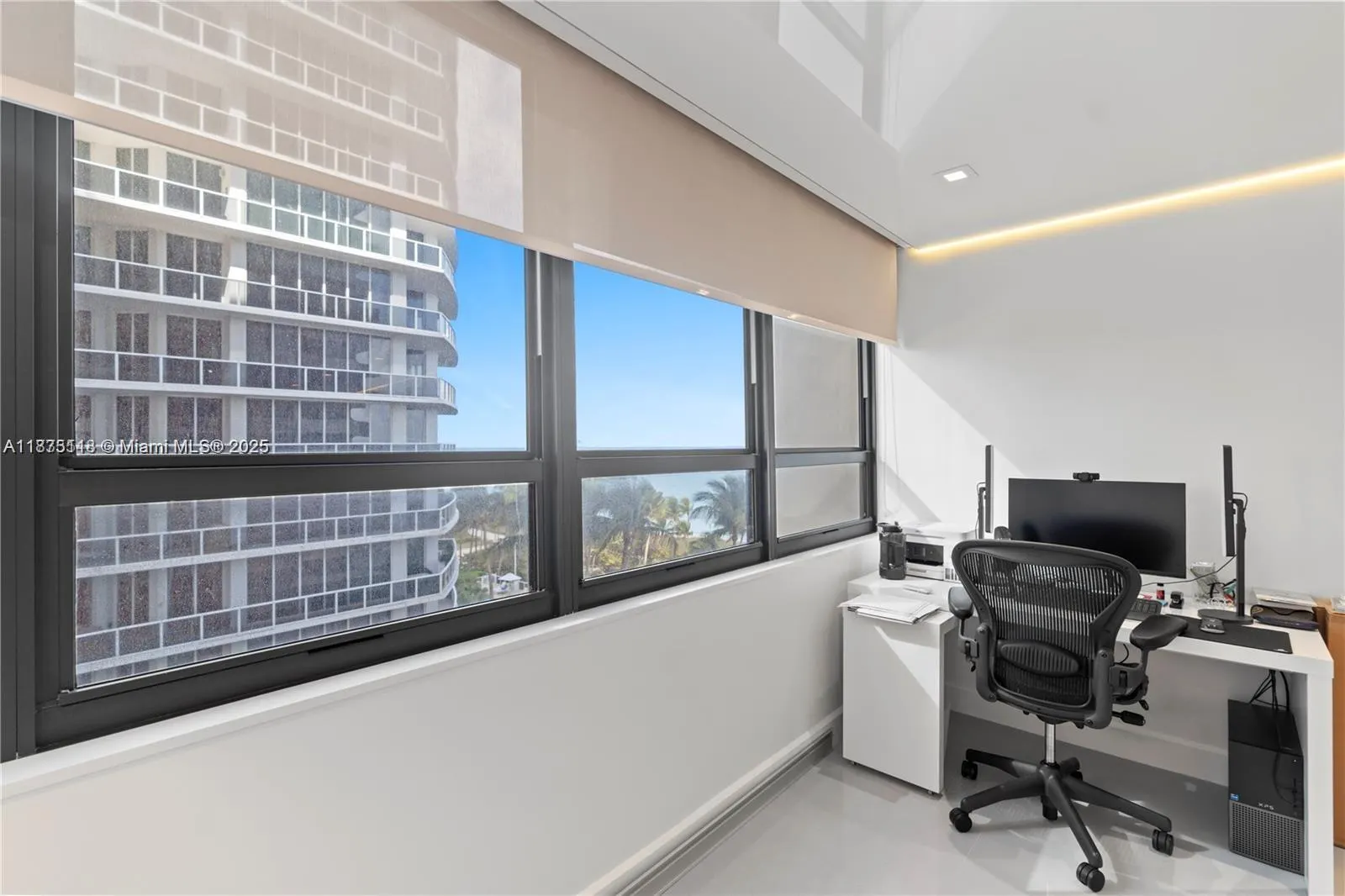 10205 Collins Ave, #608