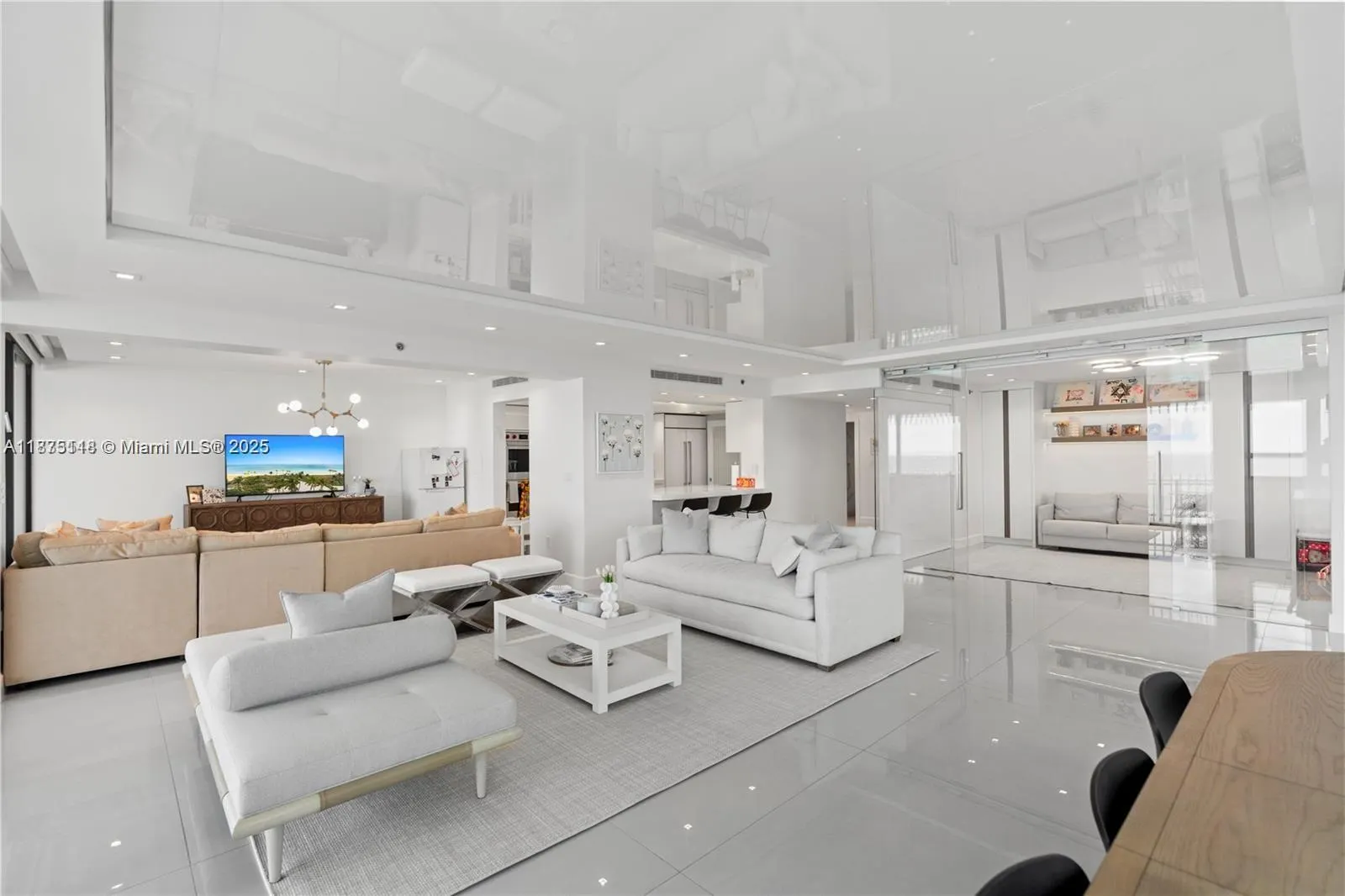 10205 Collins Ave, #608