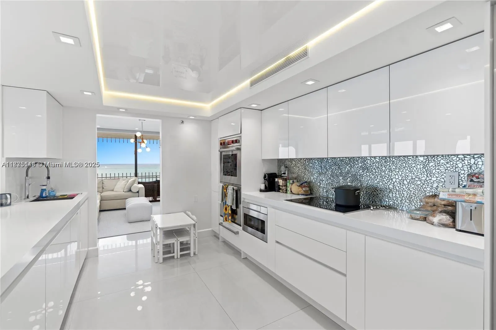 10205 Collins Ave, #608