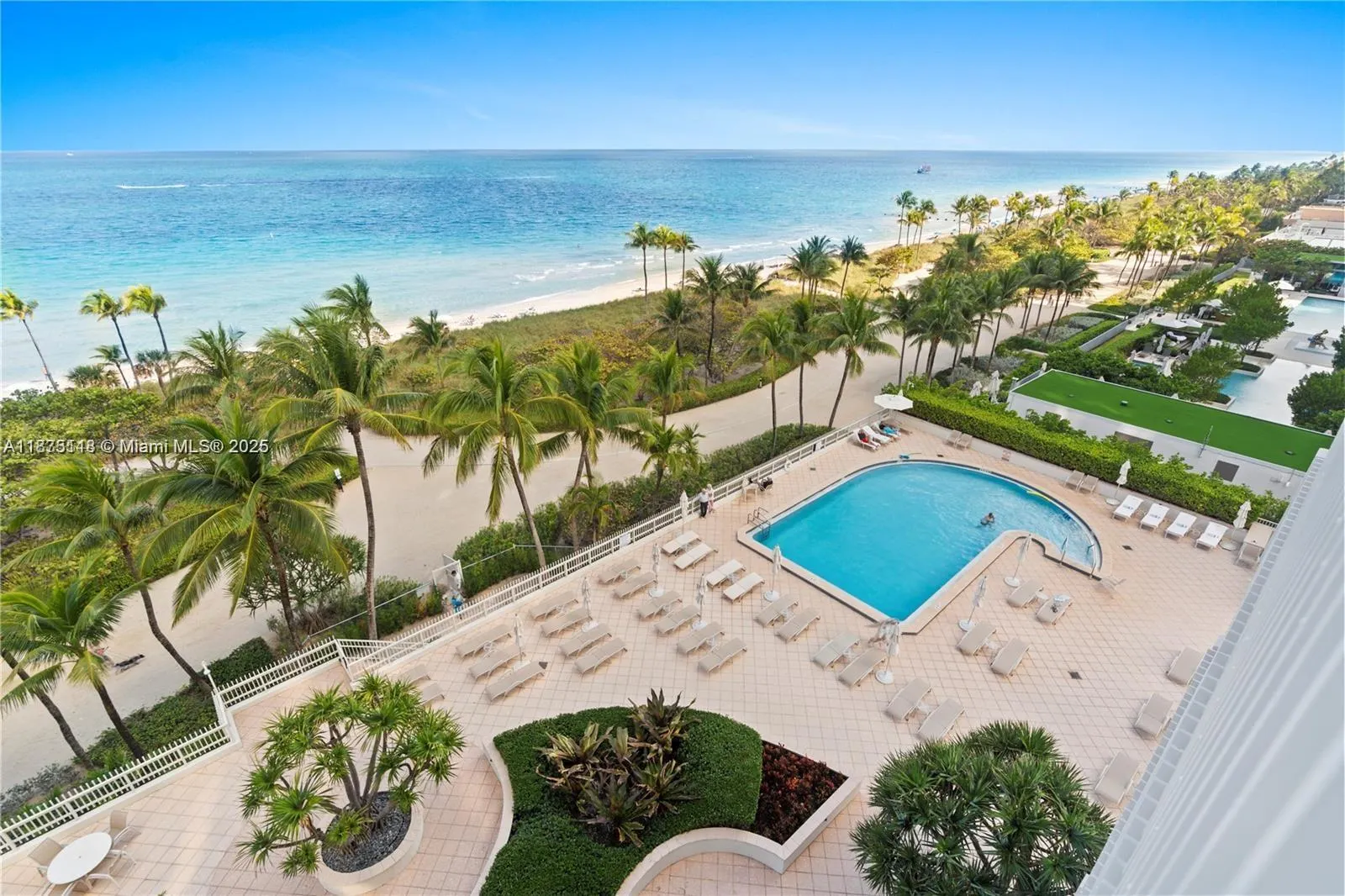 10205 Collins Ave, #608