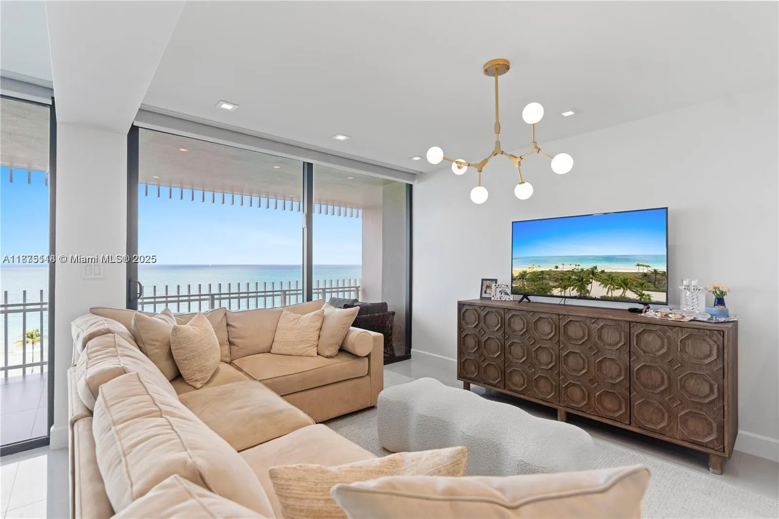 10205 Collins Ave, #608