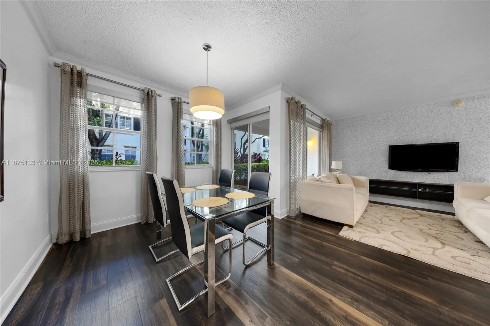 3245 NE 184 St, #13101