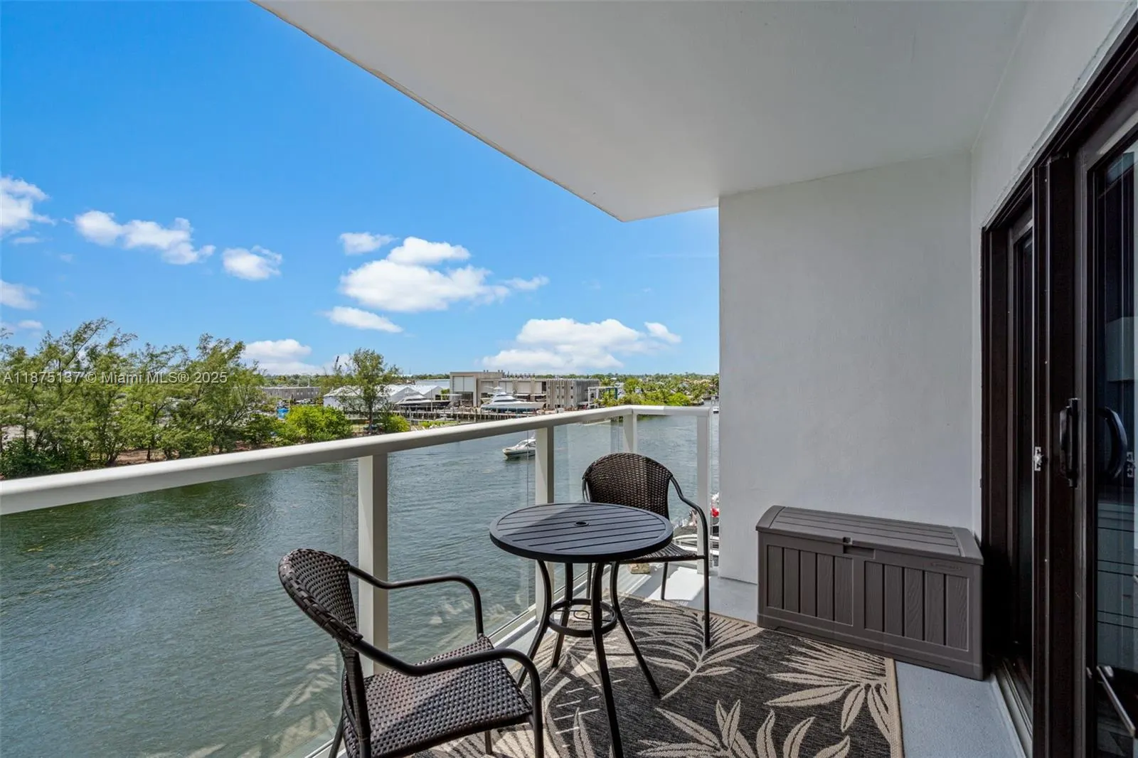 1401 N Riverside Dr, #604